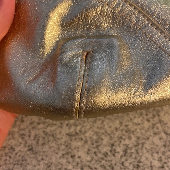 Vintage Cache gold shoulder bag fully lined - Picture 8 of 16